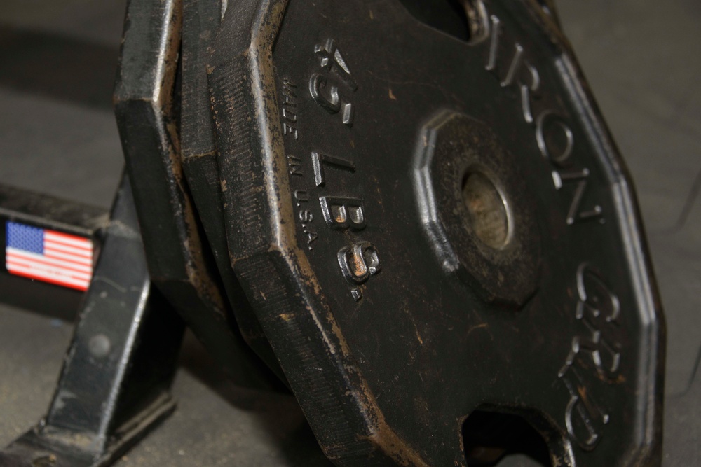 144th FW Airmen participate in 1,000-Pound Club Competition