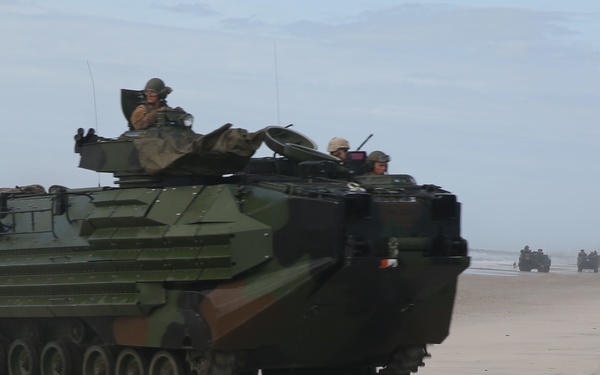 1/6 conducts ship-to-shore assault
