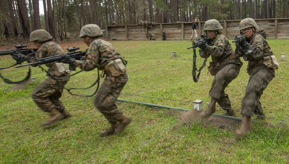 Marine recruits learn basic combat skills on Parris Island