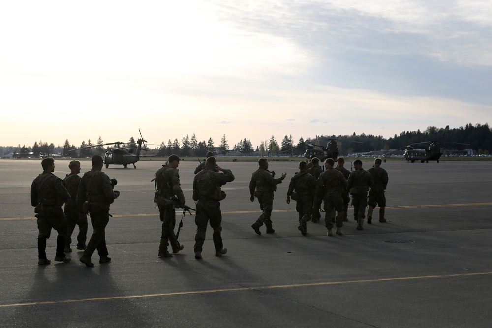 Reconnaissance and surveillance patrol hones Marines’ readiness