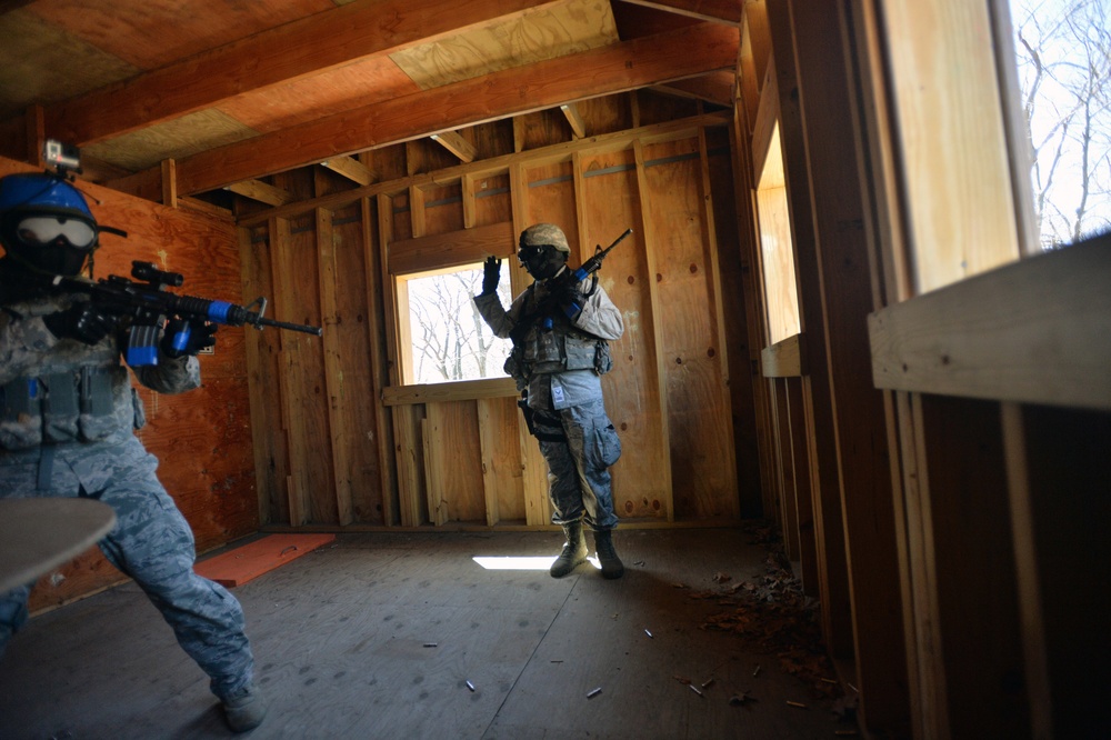 106th Security Forces Squadron trains at Camp Smith