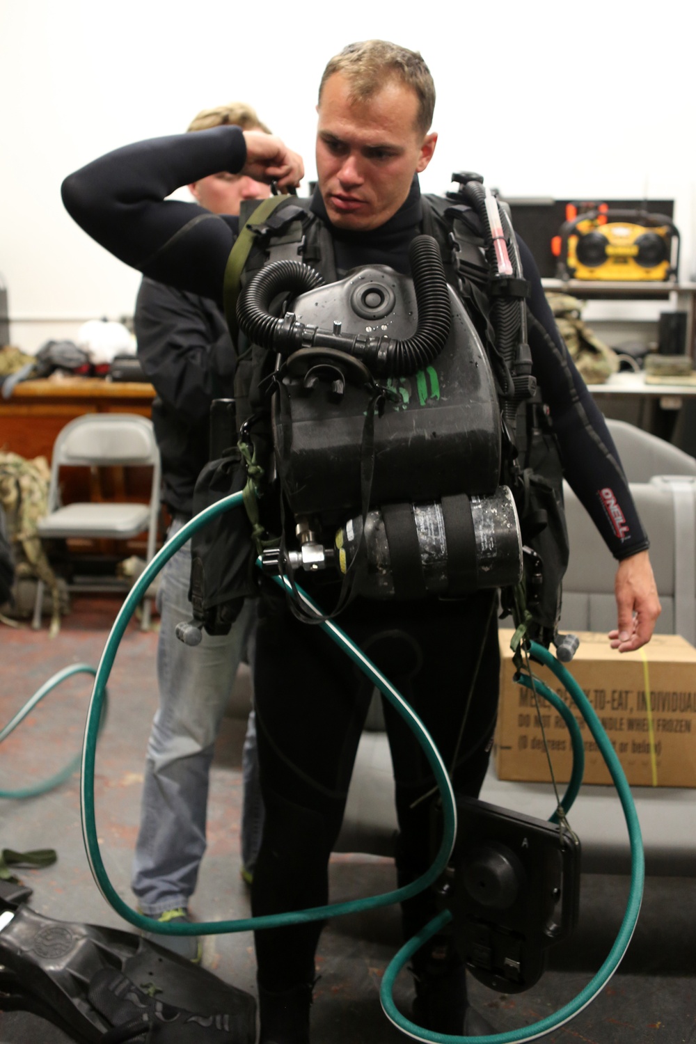 Marine combat divers execute clandestine dive mission