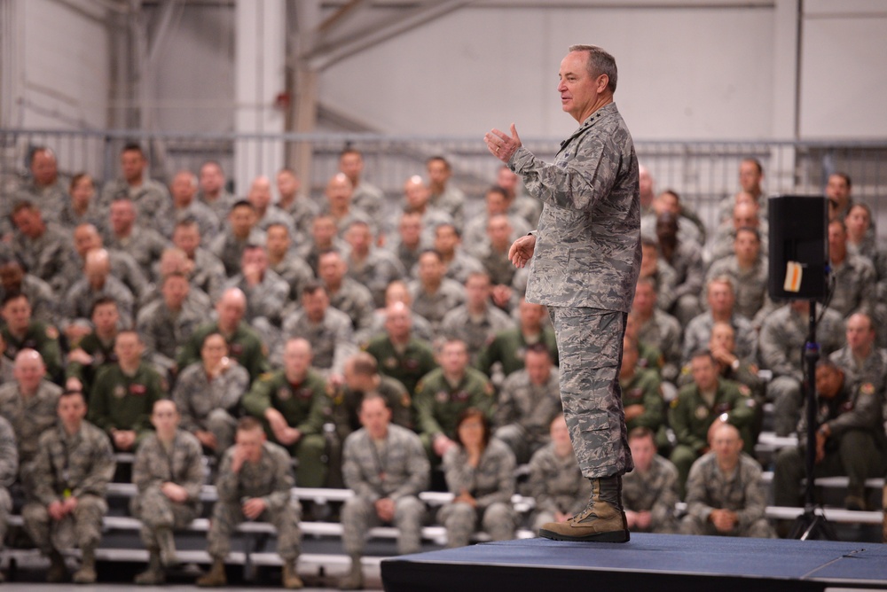 CSAF talks with Guard, Reserve component at Tinker