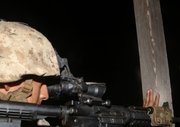 Marines fire modified tables of fire during marksmanship coaches course