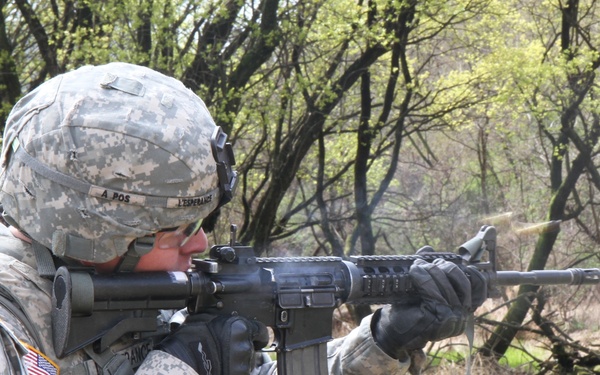 Soldiers compete in Area IV Best Warrior Competition