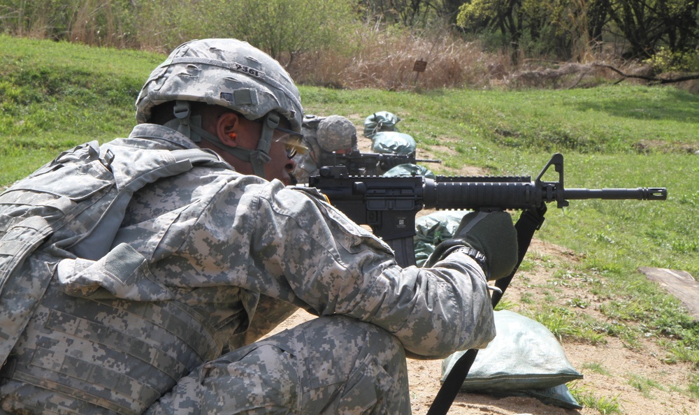 Soldiers compete in Area IV Best Warrior Competition