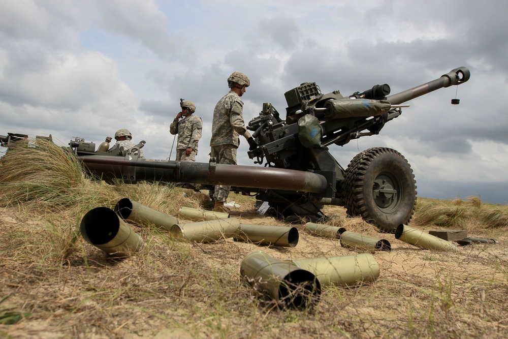 US, UK paratroopers begin largest bilateral exercise on Fort Bragg in 20 years