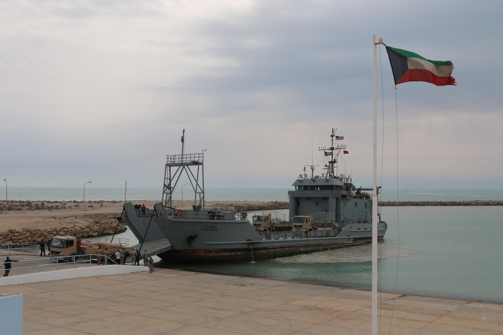 Kuwait, US maritime forces build relationships through training exercise