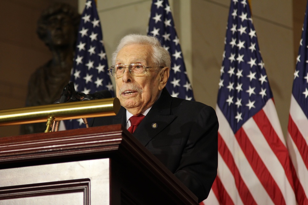 World War II homeland heroes receive Congressional Gold Medal