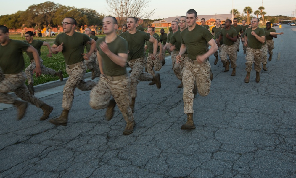 Marine recruits test for combat fitness on Parris Island