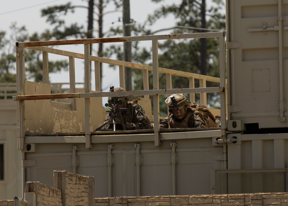 1/6 assaults MOUT Town during Combined Joint Operational Access Exercise