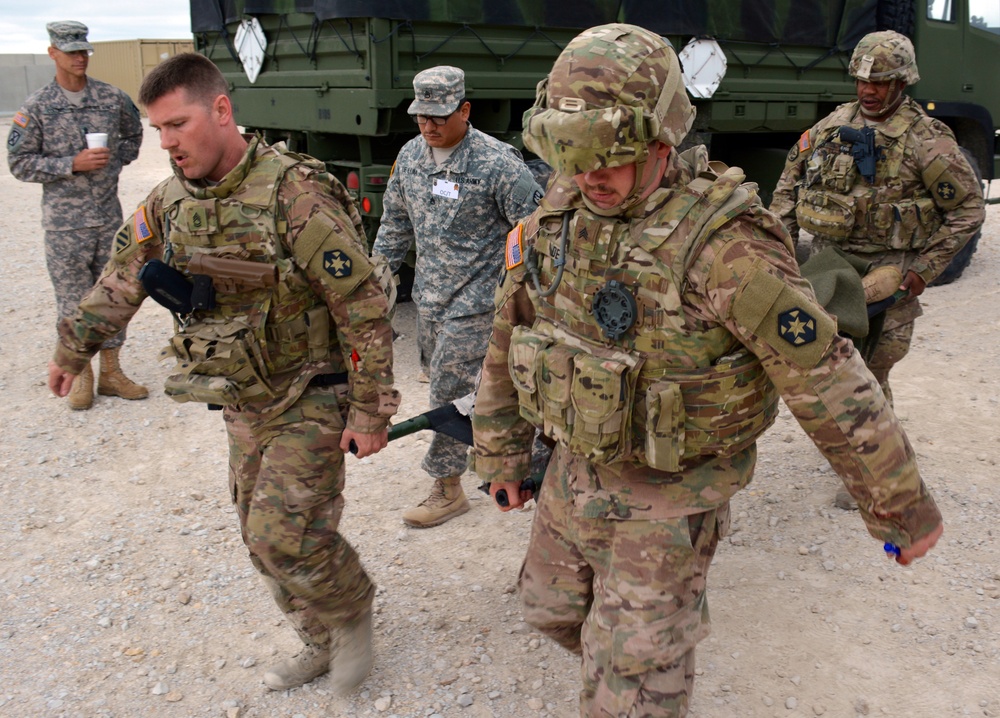 DIVWEST trains USAR 402nd FST for deployment