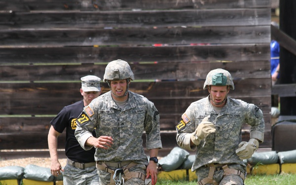 The 75th Ranger Regiment competes in 2015 Best Ranger