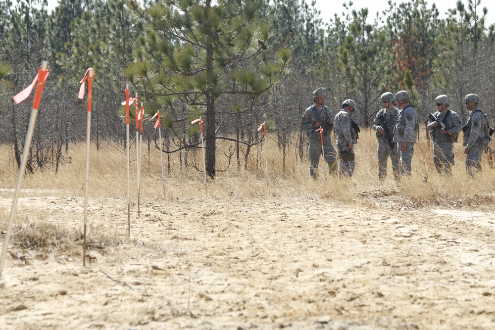 NCNG engineers train traditional mine clearing