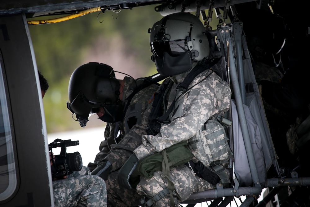 NJ Army Guard aerial gunnery training