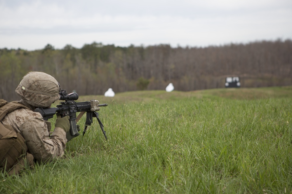 Fox Company, BLT 2/6, conducts an infantry platoon battle course