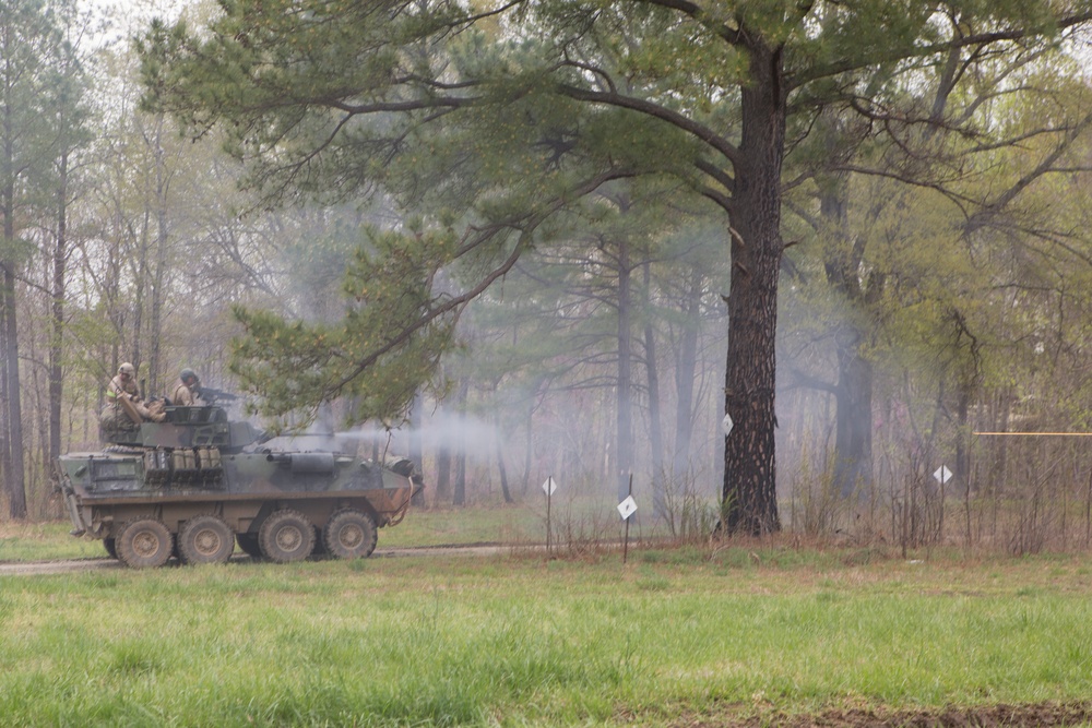 Fox Company, BLT 2/6, conducts an infantry platoon battle course