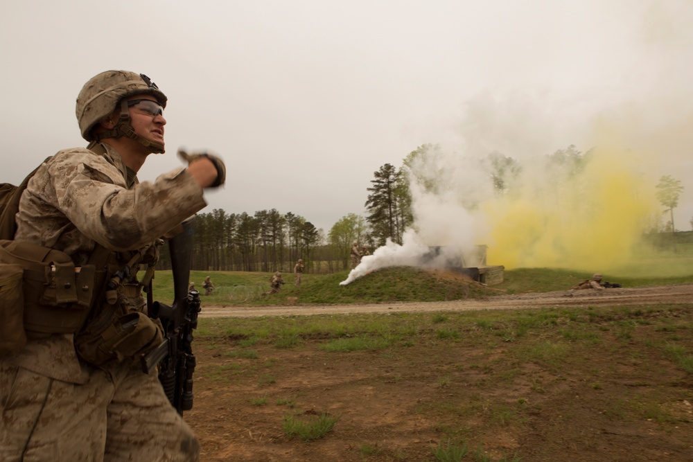 Fox Company, BLT 2/6, conducts an infantry platoon battle course