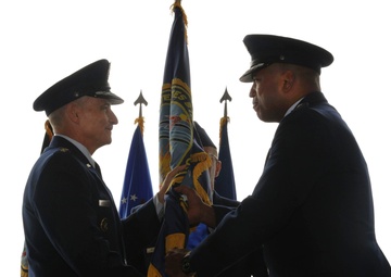 Maj. Gen. Clark assumes command of ‘Mighty Eighth’