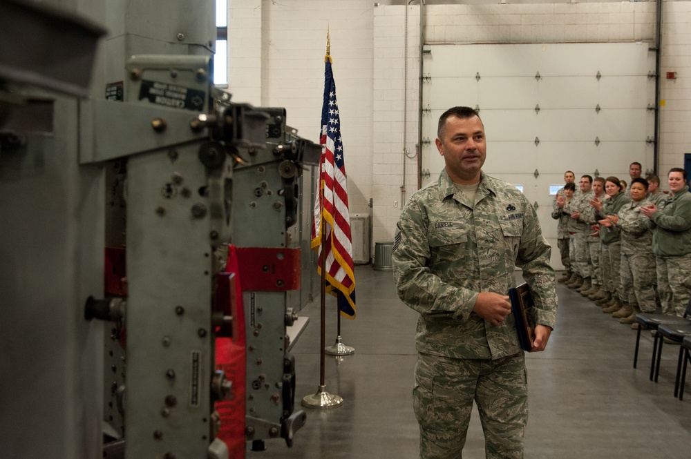 Idaho Airman receives Air Force safety award for innovation