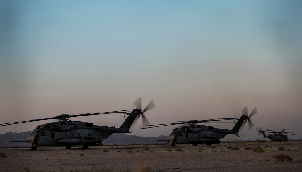 Amphibious Night Raid: From sea to shining … Arizona