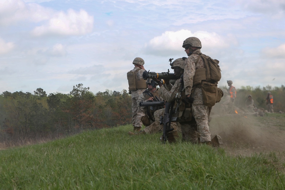 I'm up, they see me, I'm down: Battalion Landing Team 2/6 conducts Infantry Platoon Battle Course