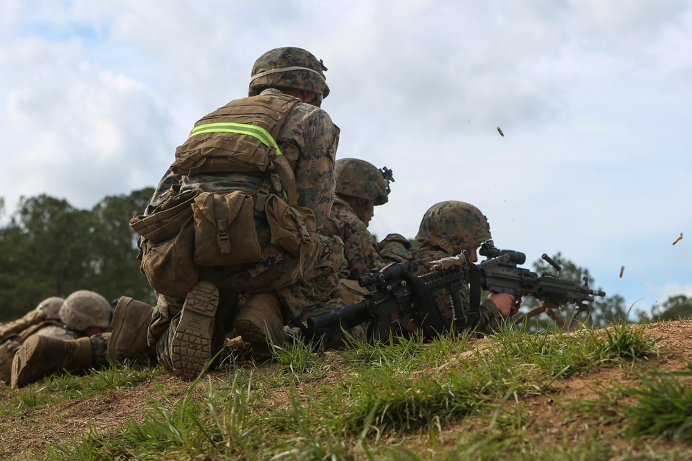 I'm up, they see me, I'm down: Battalion Landing Team 2/6 conducts Infantry Platoon Battle Course