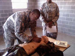 Engineer company trains in life-saving procedures