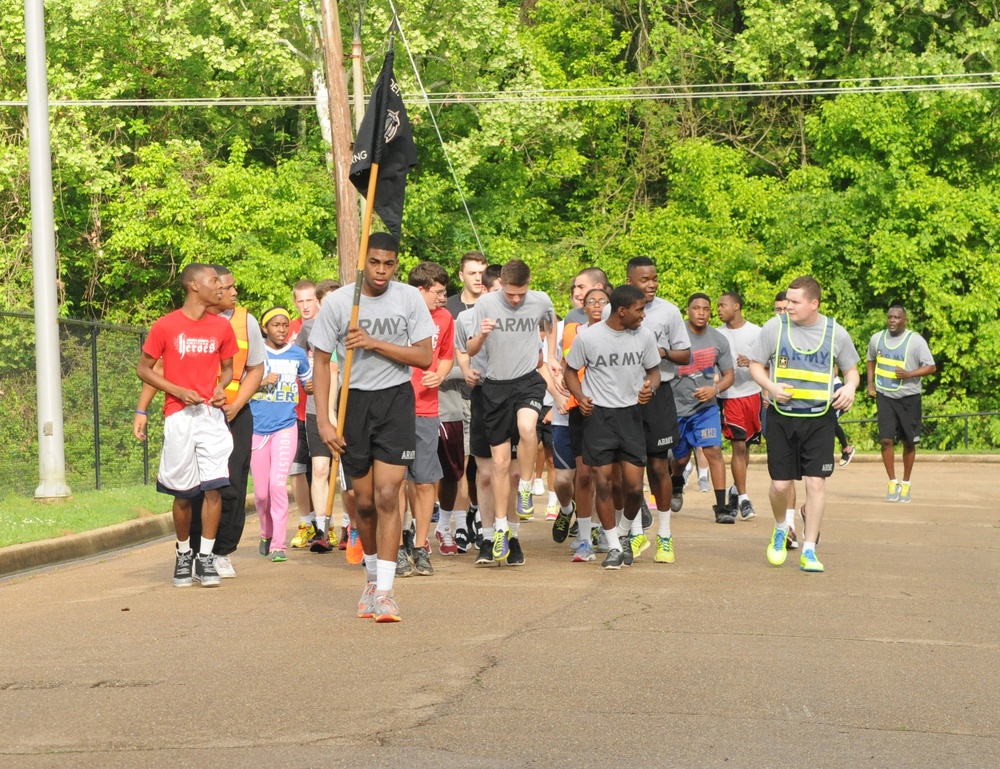 Mississippi Recruits receive training before Basic