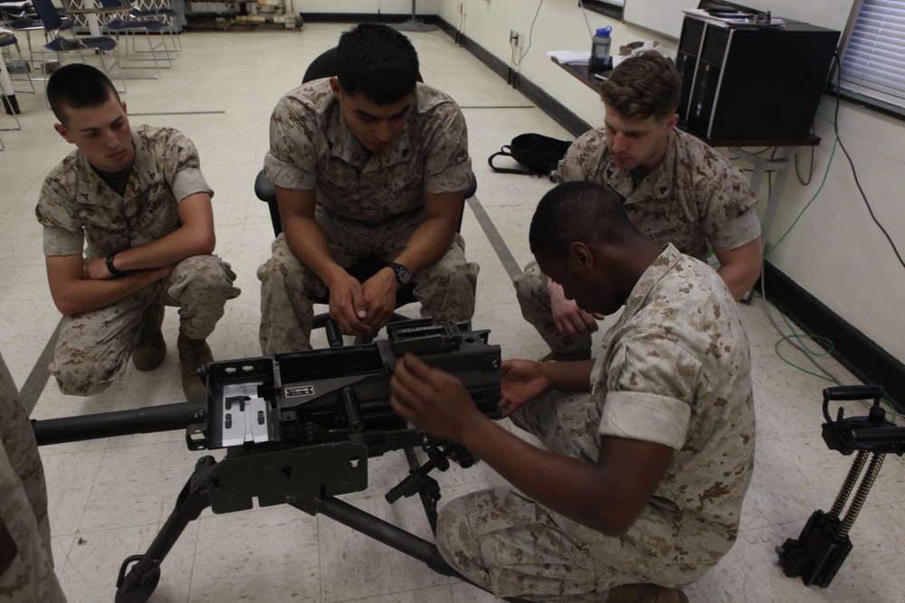 Marines learn the ins and outs of maintaining machine guns