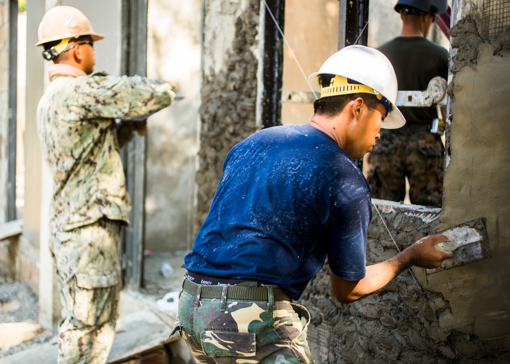 Philippine, Australian, and U.S. Forces continue to build shoulder-to-shoulder