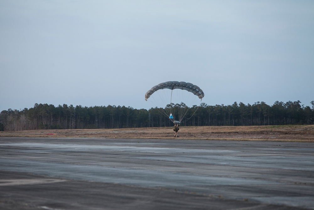 2nd Reconnaissance Battalion Airborne Exercise