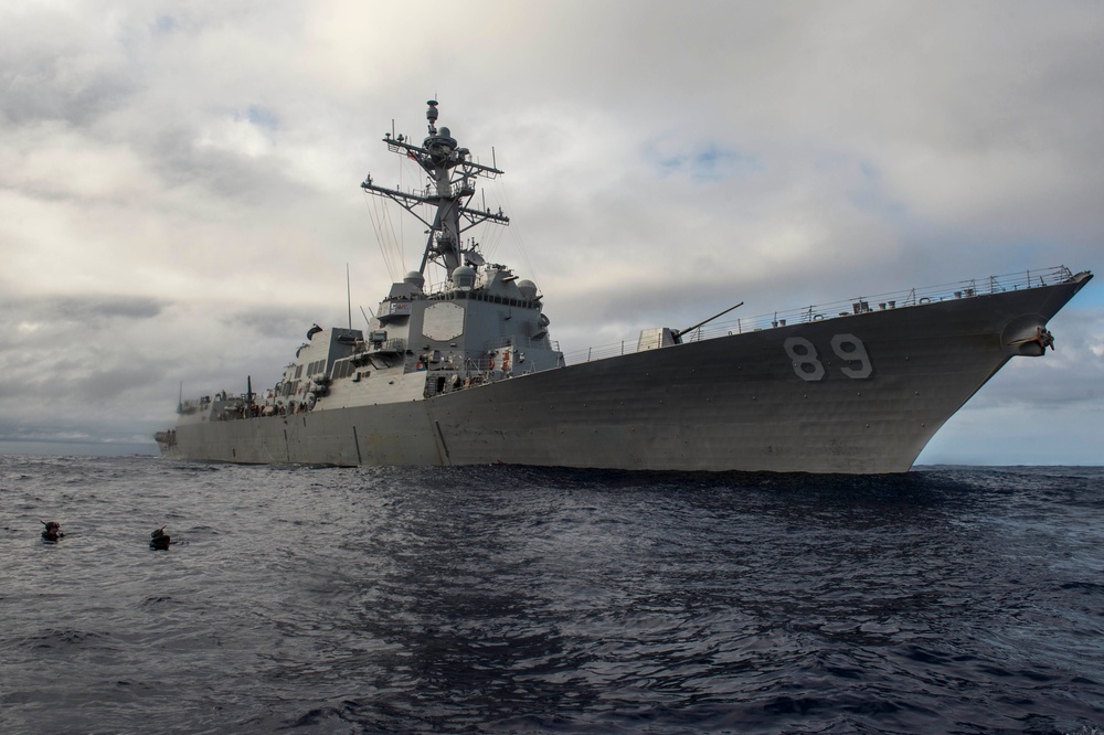 USS Mustin operations
