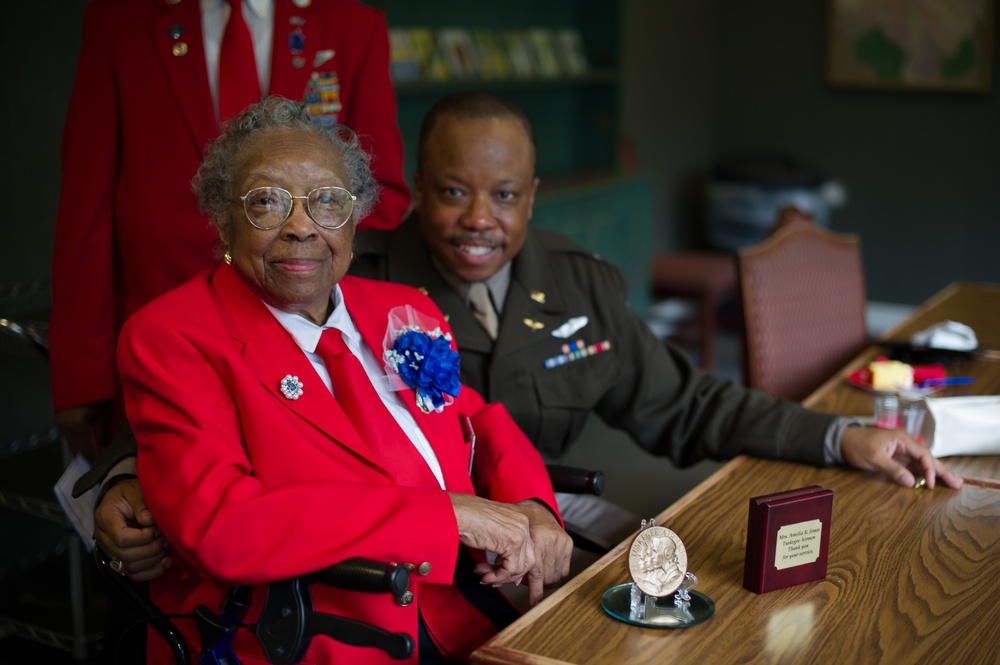 95-year-old Tuskegee Air(wo)man awarded Congressional Gold Medal