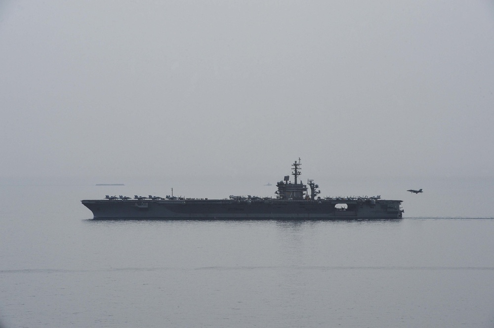 USS Theodore Roosevelt (CVN 71) sails in the U.S. 5th Fleet area of operations