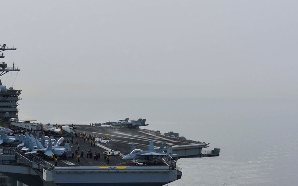 USS Theodore Roosevelt (CVN 71) sails in the U.S. 5th Fleet area of operations