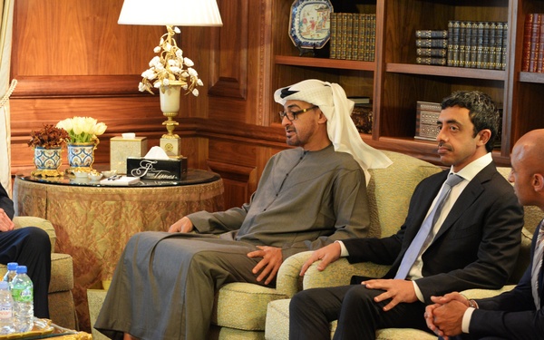 SD Ash Carter meets with Crown Prince of Adu Dhabi