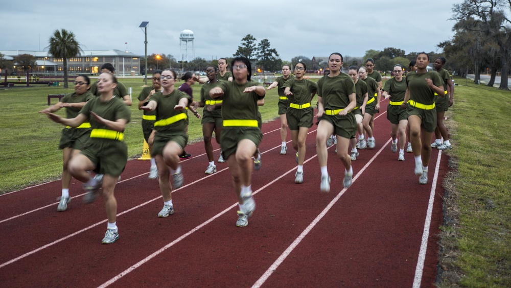 Marine recruits charge through PT session on Parris Island