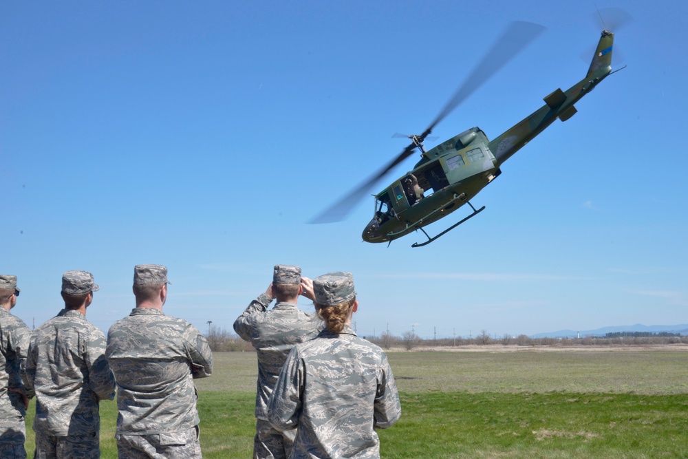 Future AF leaders get glimpse of Fairchild mission first-hand