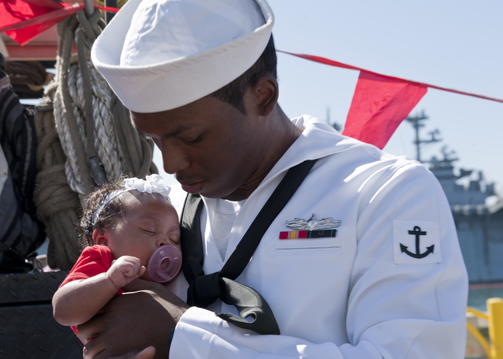USS Gary sailors return home