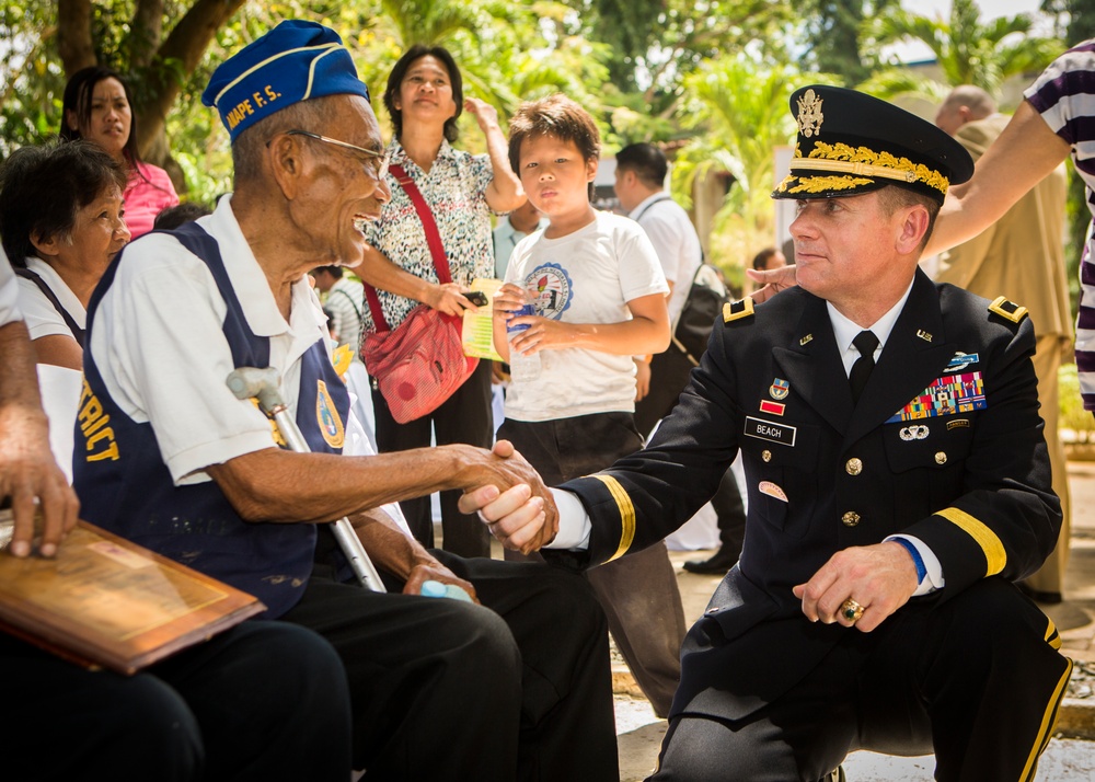 Philippine and US military members commemorate the 70th anniversary of the Liberation of Palawan