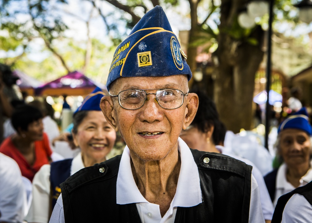 Philippine and US military members commemorate the 70th anniversary of the Liberation of Palawan