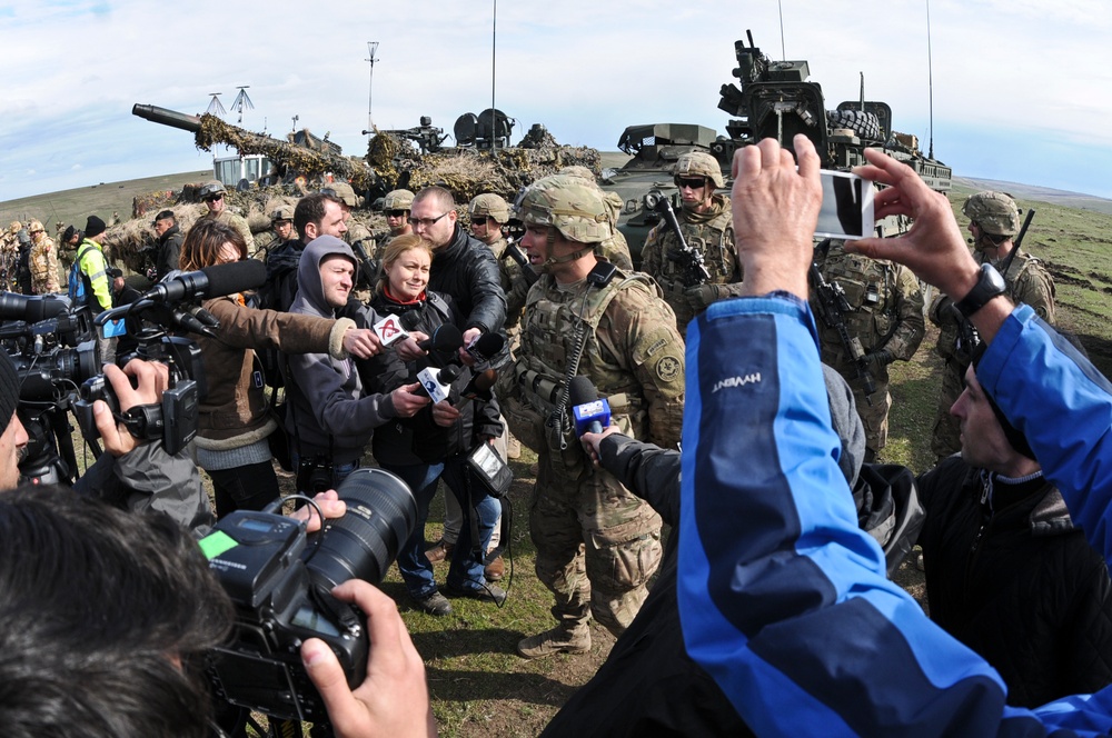 Distinguished guests visit troops during Exercise Wind Spring