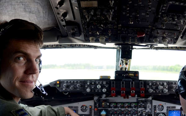 KC-135 aerial refueling