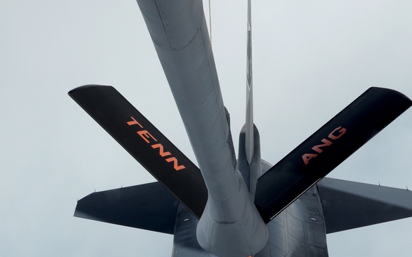 KC-135 aerial refueling