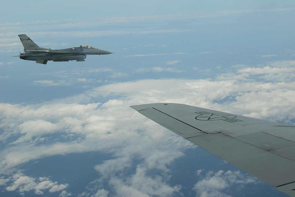 KC-135 Refueling Operations 2015