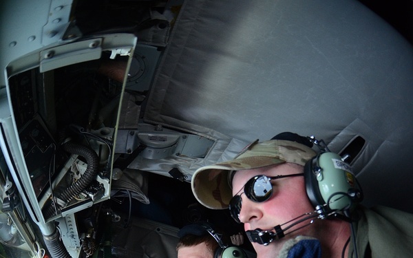KC-135 Refueling Operations 2015