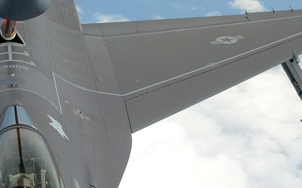 KC-135 Refueling Operations 2015