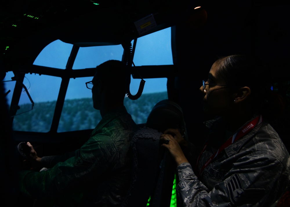 Air commandos tour flight simulators