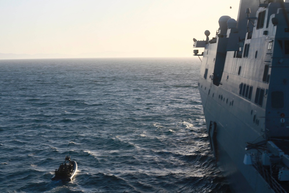 US Marines practice taking over ships at sea